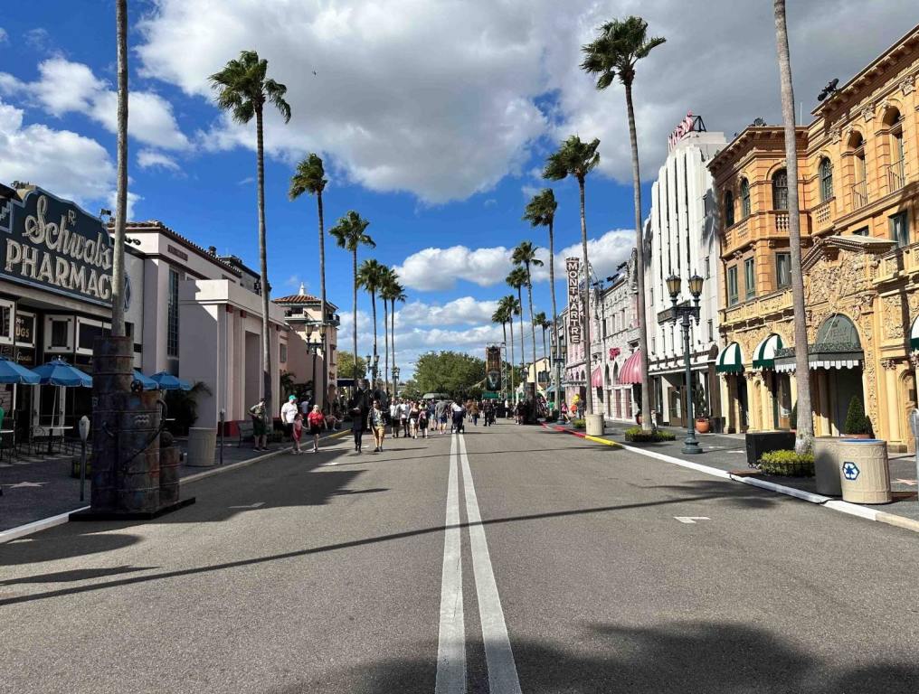 Photo down Hollywood Blvd. at Universal Studios Orlando