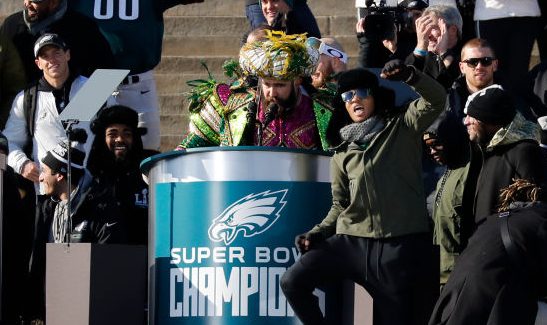 Jason Kelce's speech at Eagles parade connects with passion