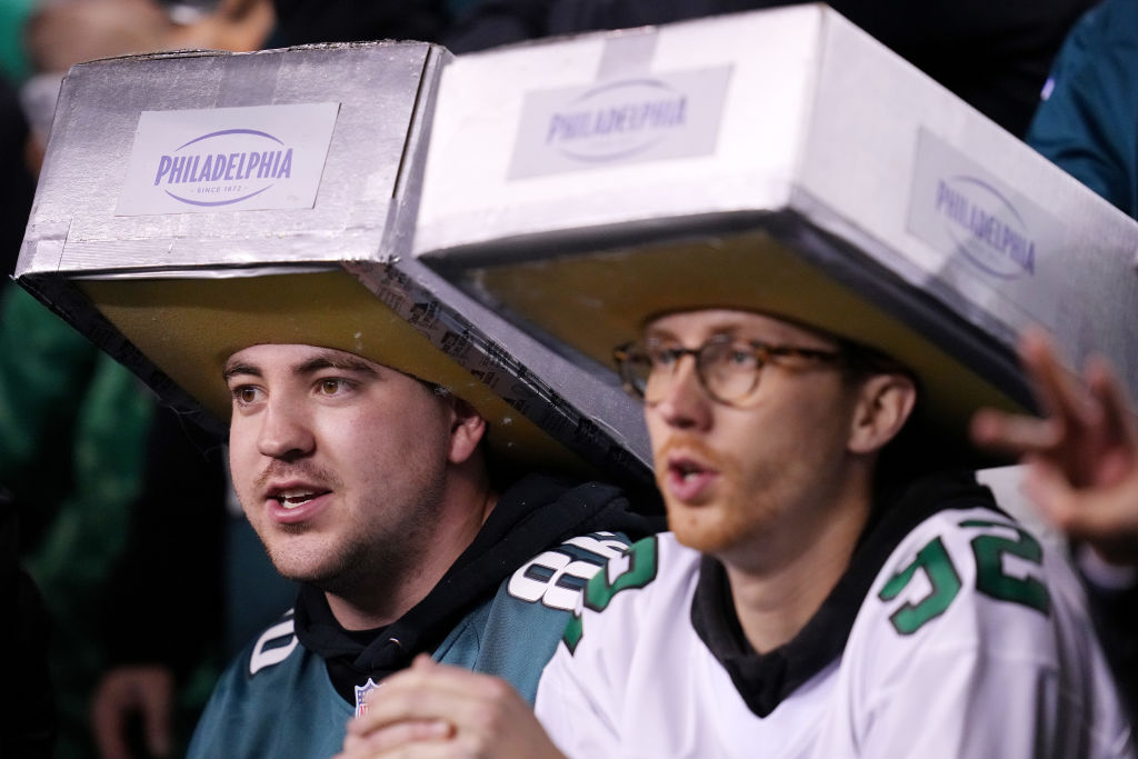 Eagles fans are trolling the Packers with 'Philadelphia cream cheese' heads