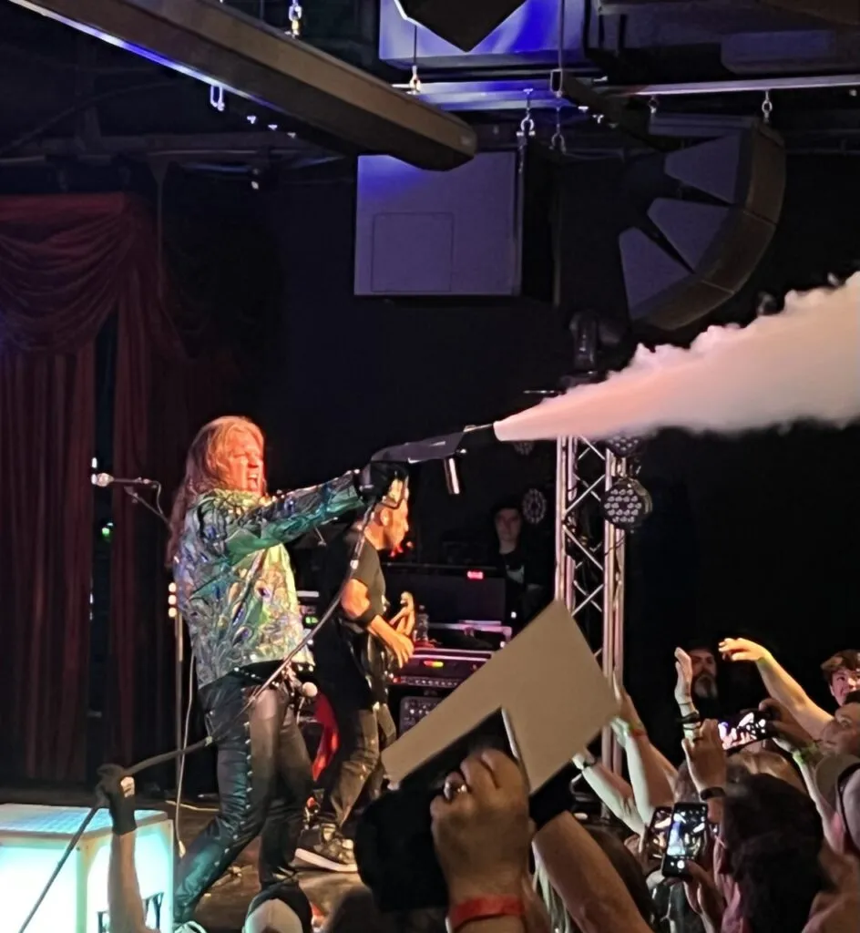 Jericho Smokin' Out The Philly Crowd