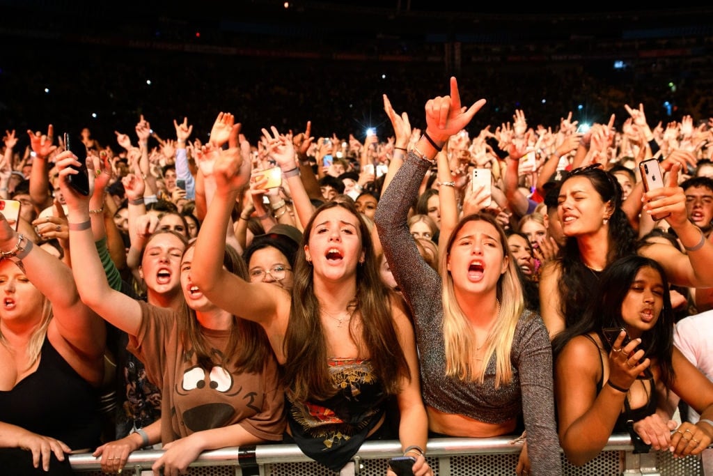 Tens Of Thousands Of New Zealand Music Fans Attend Six60 Saturdays Concert