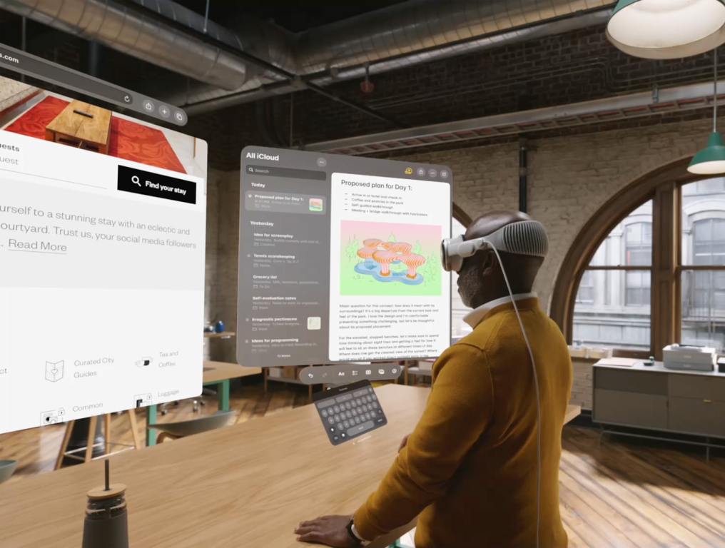 Apple Vision Pro: Virtual Reality With 'Spacial Computer'