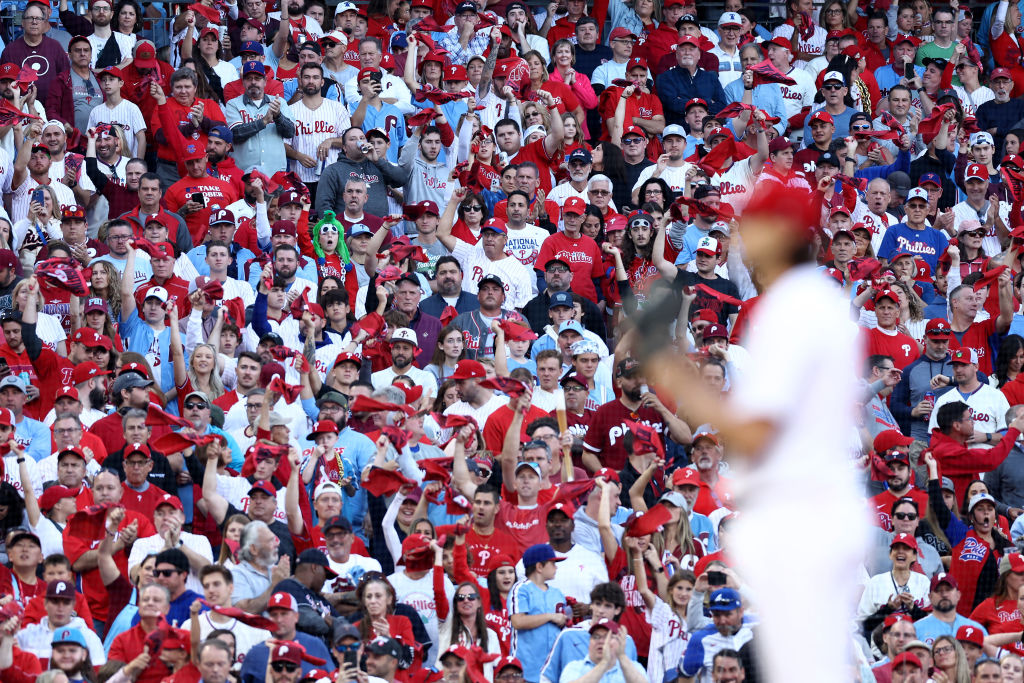 Which Dad Of A Phillies Player Was Buying Beer For Fans?