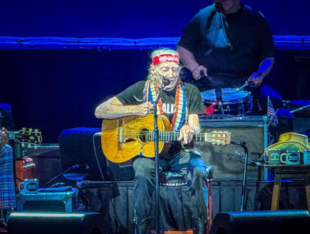 Willie Nelson on stage