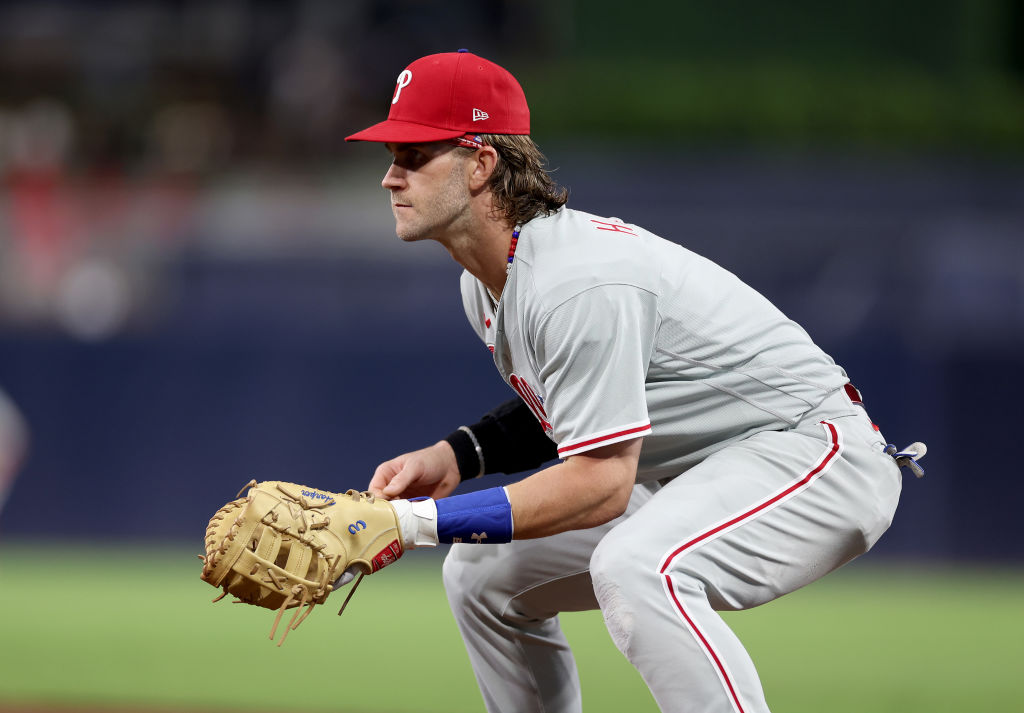 Bryce Harper shaves his beard, prompting Yankees fever